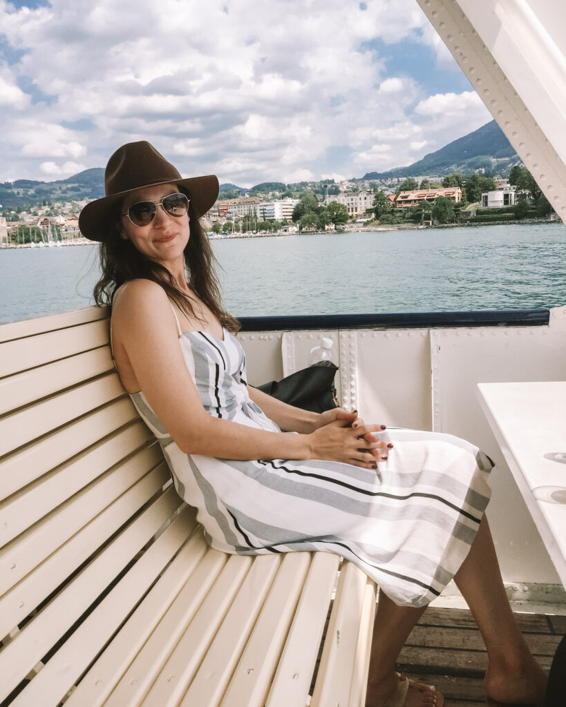 Amy takes a boat tour of Lake Lucerne. 